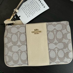NWT Coach Signature Canvas Wristlet